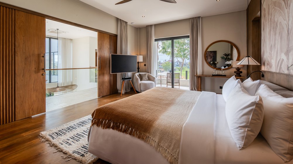 Elite Havens - Five Palms Villa 1 - Private 5-Bedroom Modern Luxury Villa in Bali Indonesia - Restfull guest bedrooms
